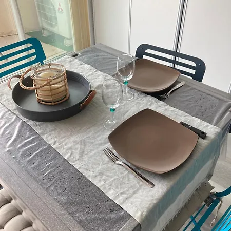 Le Nid De La Corniche Apartment